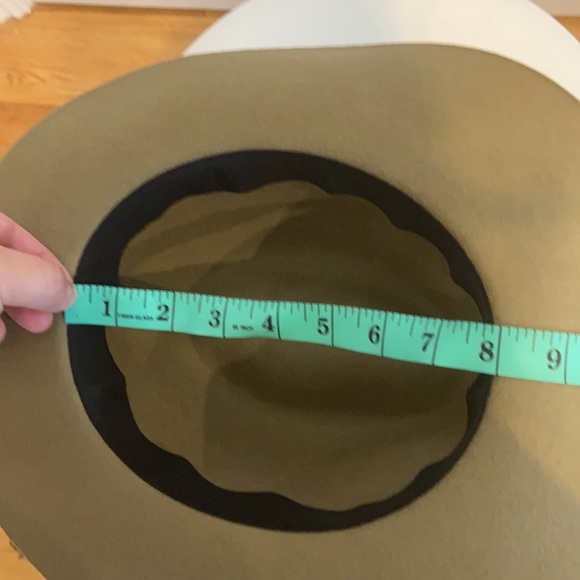 Villete Trimmed Rancher - Picture 11 of 11